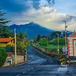 度假居 Etna